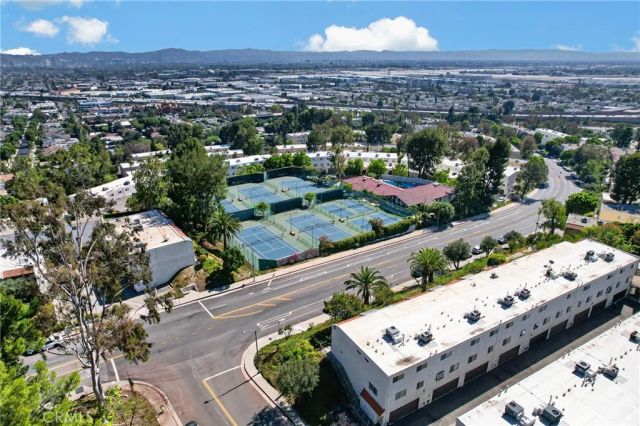 9541 Via Salerno, Burbank, CA 91504