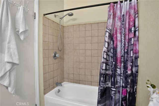 9541 Via Salerno, Burbank, CA 91504
