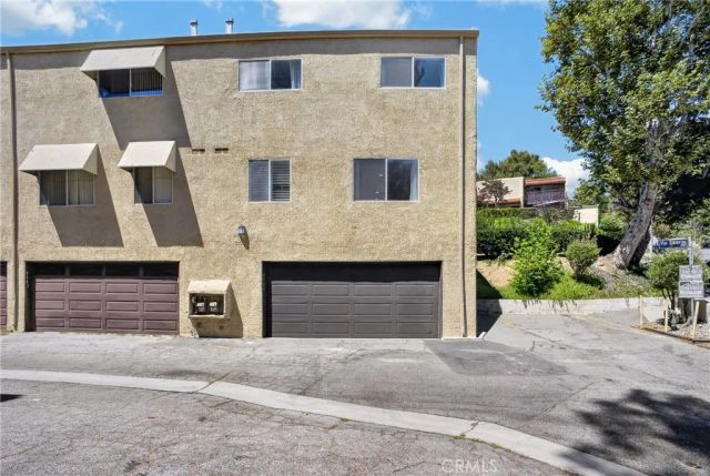 9541 Via Salerno, Burbank, CA 91504