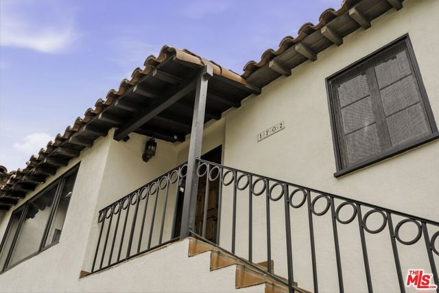 1702 Idaho Avenue 3, Santa Monica, CA 90403