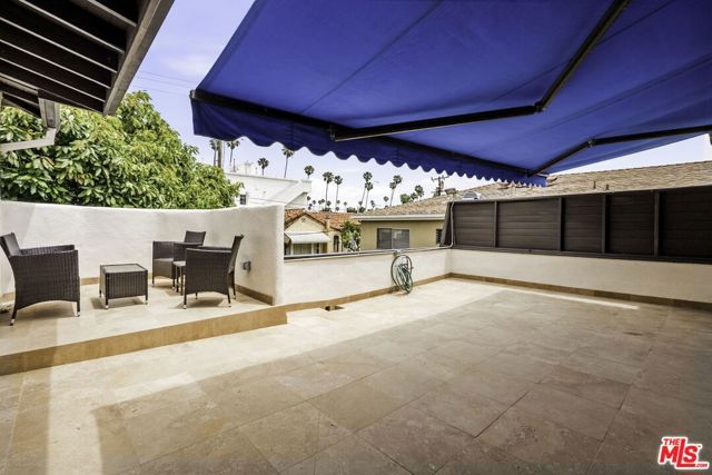 1702 Idaho Avenue 3, Santa Monica, CA 90403