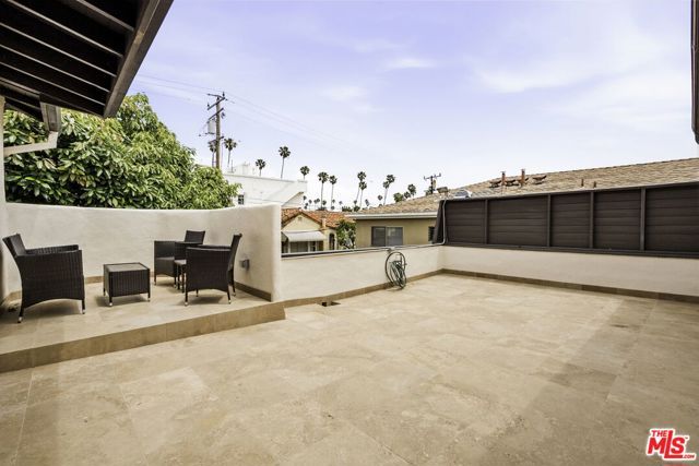 1702 Idaho Avenue 3, Santa Monica, CA 90403