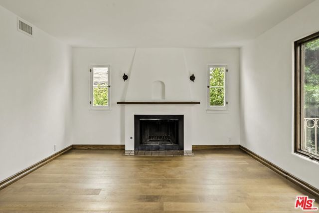 1702 Idaho Avenue 3, Santa Monica, CA 90403