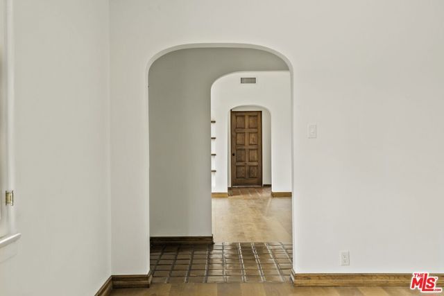 1702 Idaho Avenue 3, Santa Monica, CA 90403