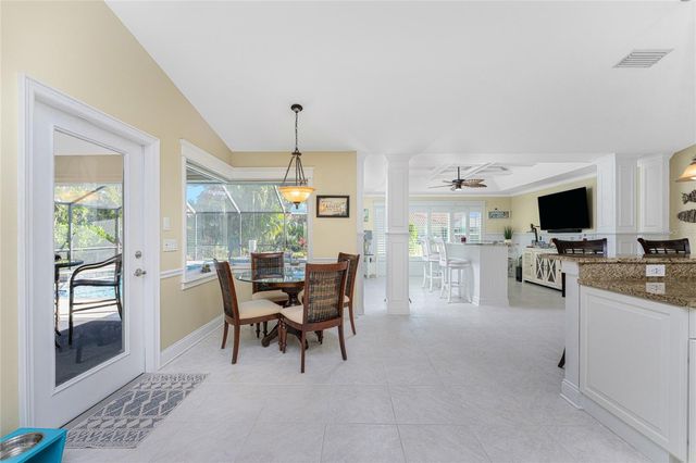 537 LAKE OF THE WOODS DRIVE, Venice, FL 34293