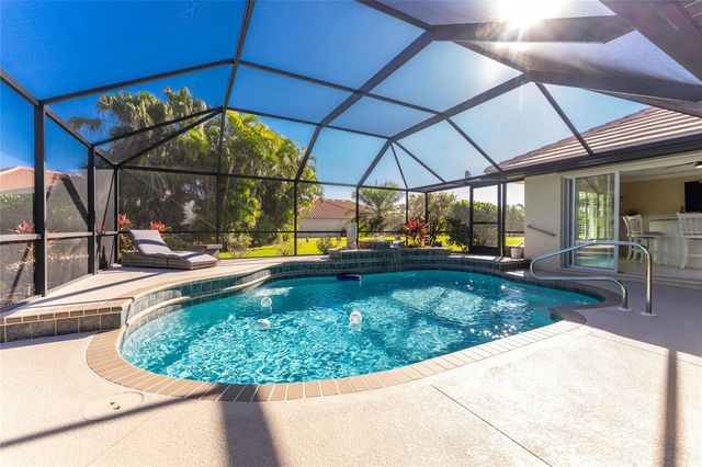 537 LAKE OF THE WOODS DRIVE, Venice, FL 34293