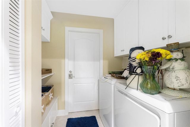 537 LAKE OF THE WOODS DRIVE, Venice, FL 34293