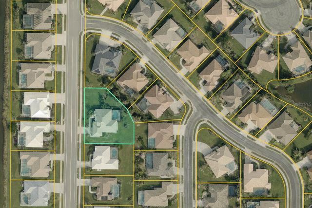 537 LAKE OF THE WOODS DRIVE, Venice, FL 34293