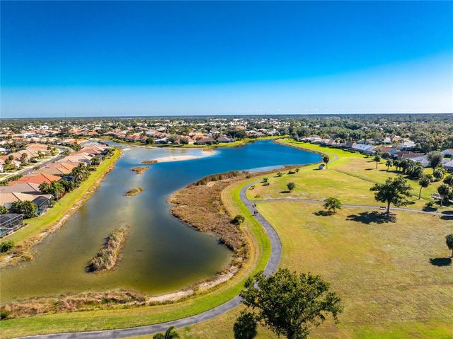 537 LAKE OF THE WOODS DRIVE, Venice, FL 34293