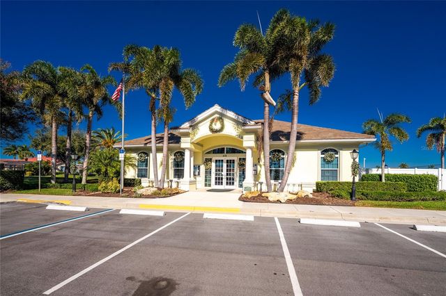 537 LAKE OF THE WOODS DRIVE, Venice, FL 34293