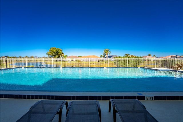 537 LAKE OF THE WOODS DRIVE, Venice, FL 34293