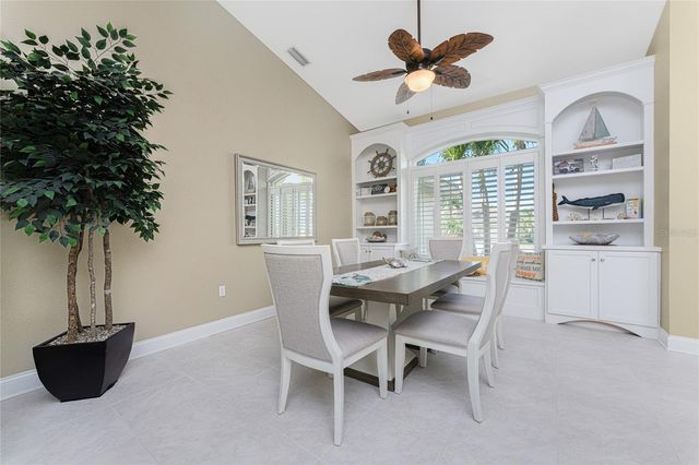 537 LAKE OF THE WOODS DRIVE, Venice, FL 34293