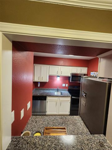 1880 White Oak Drive 127, Houston, TX 77009