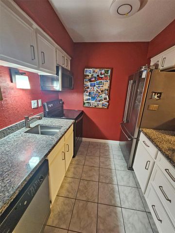 1880 White Oak Drive 127, Houston, TX 77009