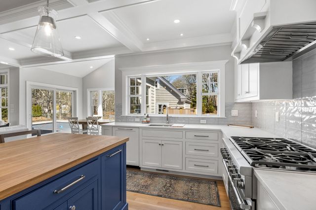 2548 Main Street, South Chatham, MA 02659