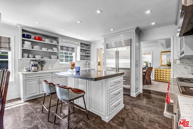15235 Valley Vista Boulevard, Los Angeles, CA 91403