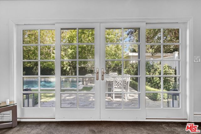 15235 Valley Vista Boulevard, Los Angeles, CA 91403
