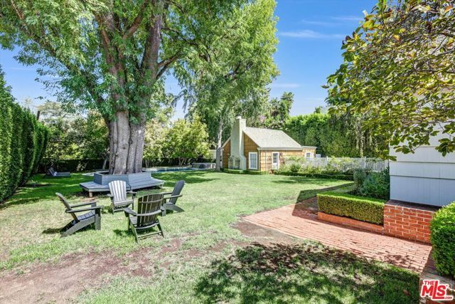 15235 Valley Vista Boulevard, Los Angeles, CA 91403