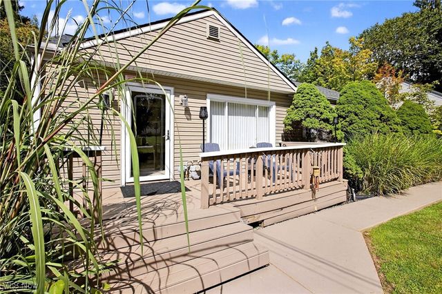 29407 Waldensa Avenue, Wickliffe, OH 44092