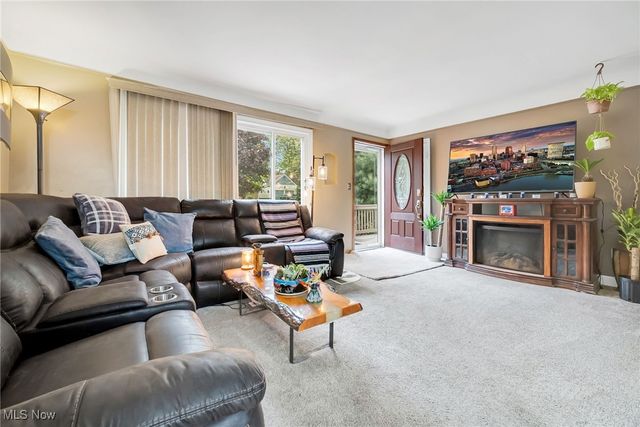 29407 Waldensa Avenue, Wickliffe, OH 44092