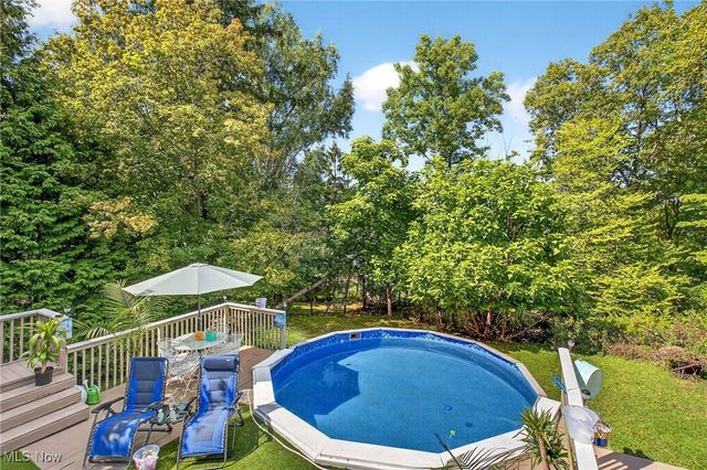 29407 Waldensa Avenue, Wickliffe, OH 44092