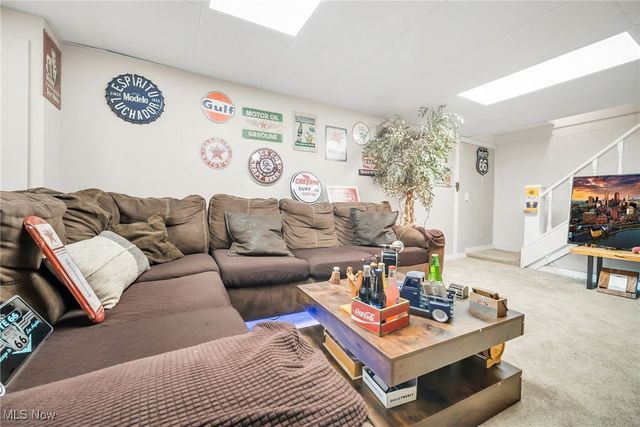 29407 Waldensa Avenue, Wickliffe, OH 44092