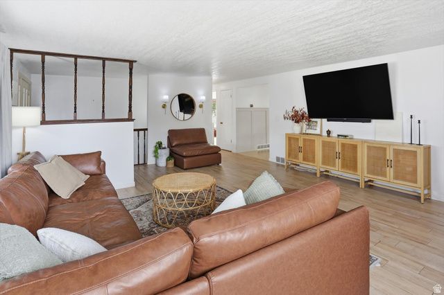 5108 S 2000 W, Roy, UT 84067