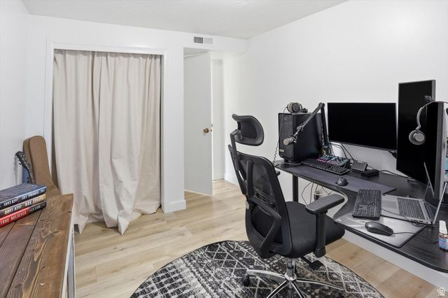 5108 S 2000 W, Roy, UT 84067