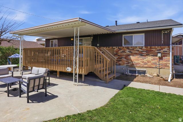 5108 S 2000 W, Roy, UT 84067