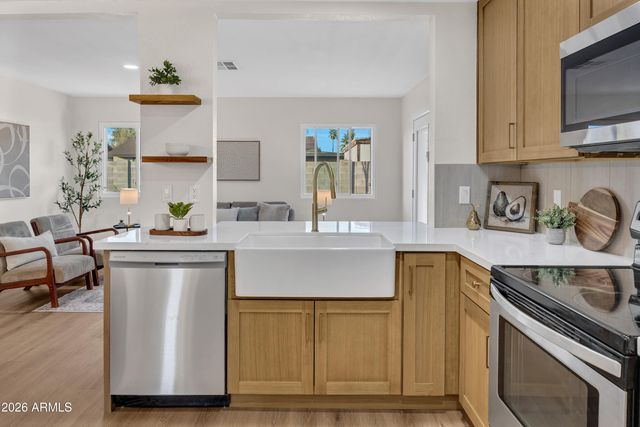 2220 E JEROME Avenue, Mesa, AZ 85204