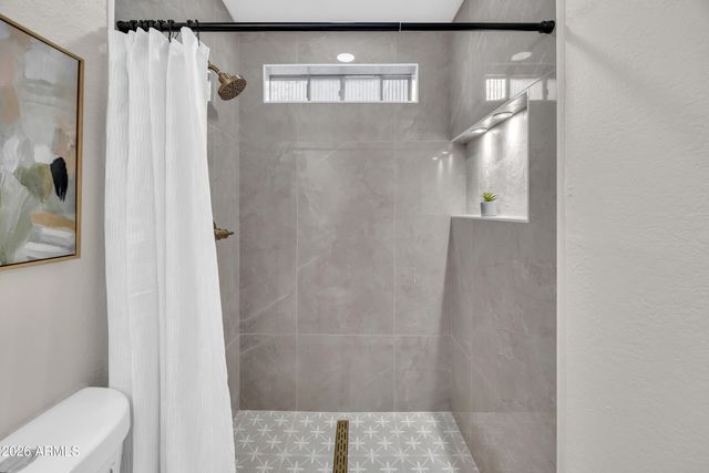 2220 E JEROME Avenue, Mesa, AZ 85204