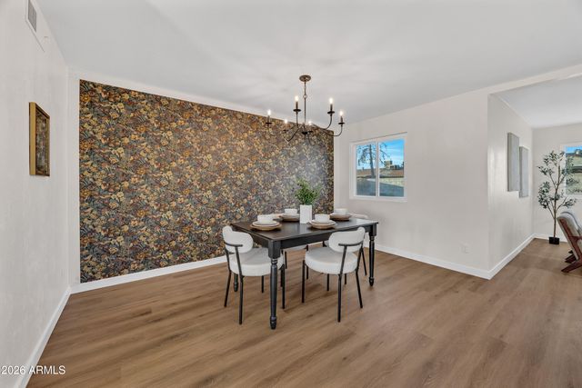 2220 E JEROME Avenue, Mesa, AZ 85204