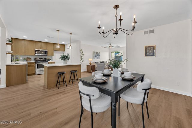 2220 E JEROME Avenue, Mesa, AZ 85204