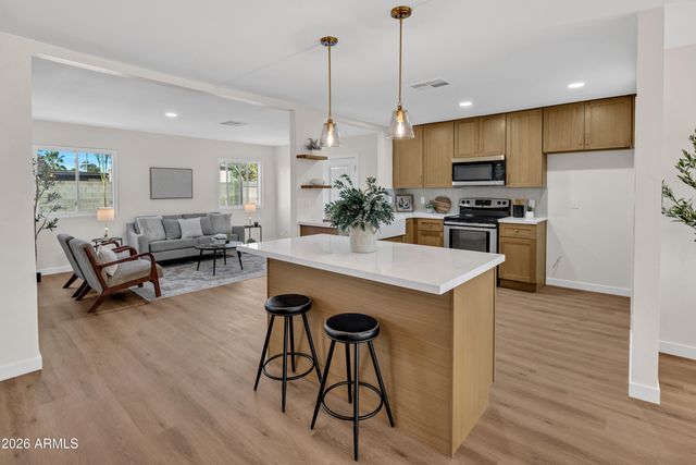 2220 E JEROME Avenue, Mesa, AZ 85204