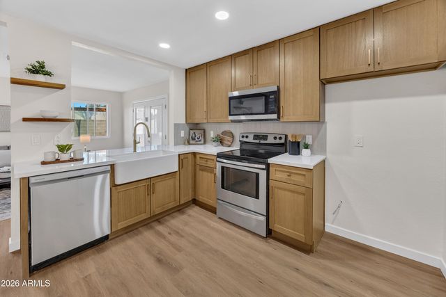 2220 E JEROME Avenue, Mesa, AZ 85204