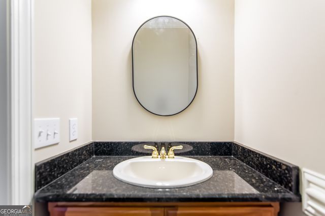 8010 Scudder Way, Ball Ground, GA 30107