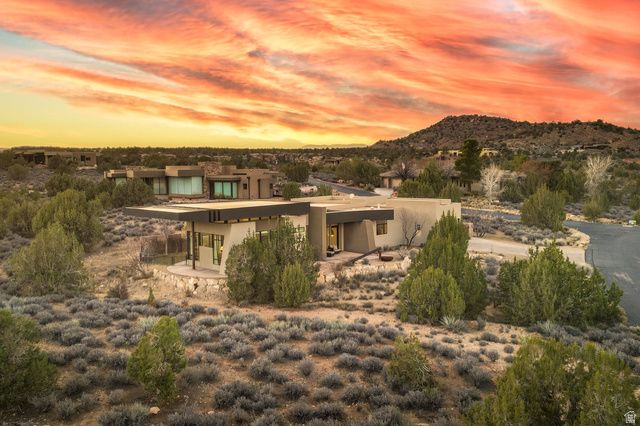 3104 APACHE CIR, Springdale, UT 84767