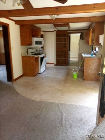 10129 Squirrel Level Rd, Dinwiddie, VA 23803