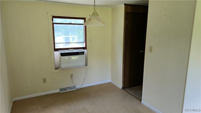 10129 Squirrel Level Rd, Dinwiddie, VA 23803