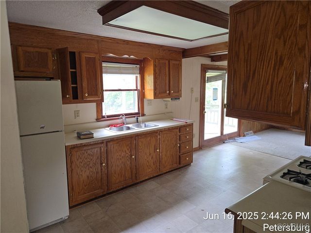 10129 Squirrel Level Rd, Dinwiddie, VA 23803