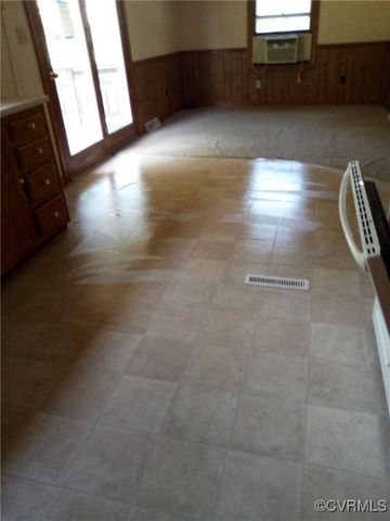 10129 Squirrel Level Rd, Dinwiddie, VA 23803