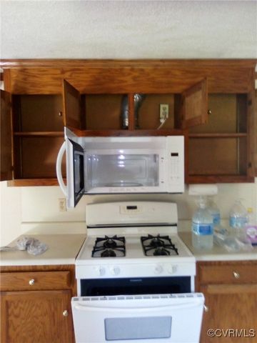10129 Squirrel Level Rd, Dinwiddie, VA 23803