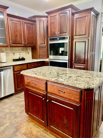 10 Sethstone Drive, Greenbrier, AR 72058