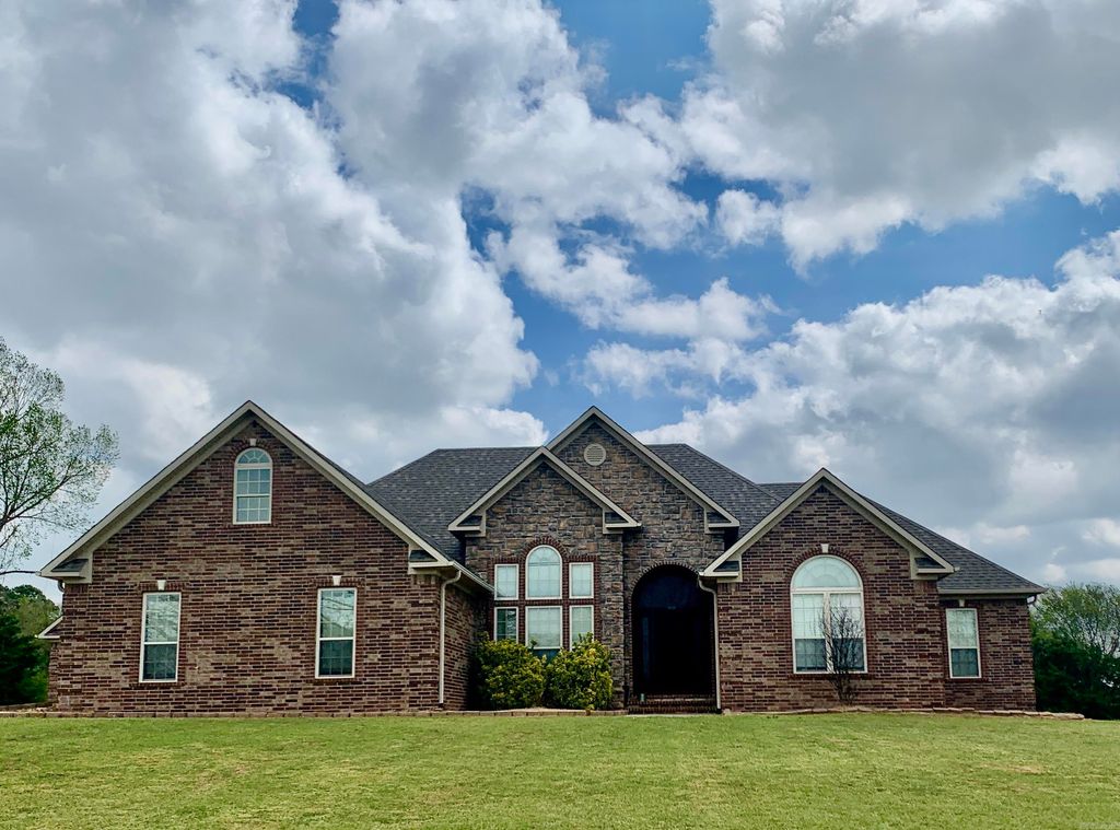 10 Sethstone Drive, Greenbrier, AR 72058