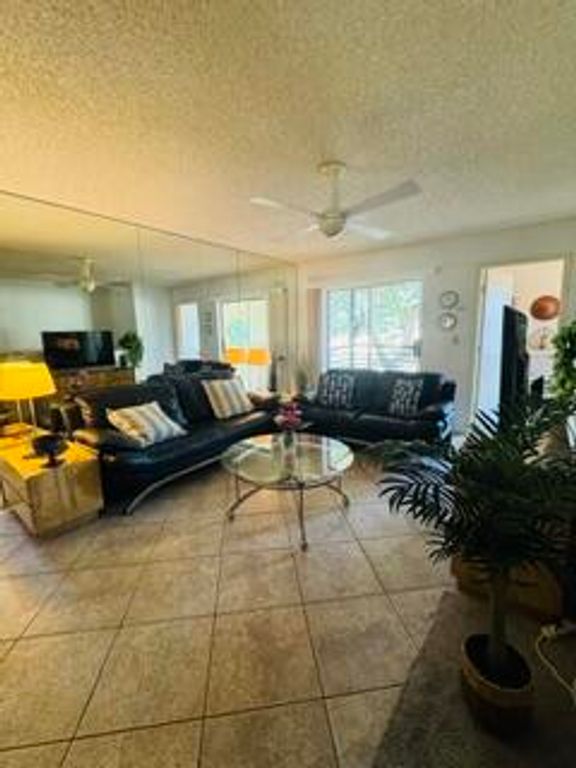 505 Gardens Drive 204, Pompano Beach, FL 33069