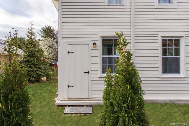 692 County Route 2, Elizaville, NY 12571