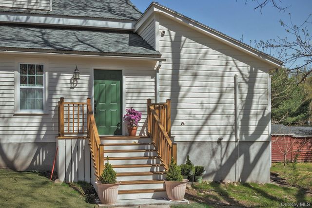 692 County Route 2, Elizaville, NY 12571