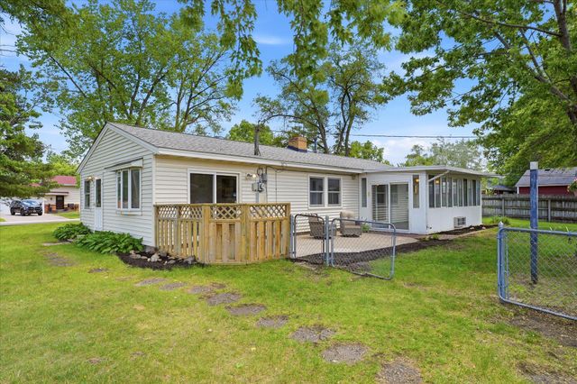 10050 Palm Street NW, Coon Rapids, MN 55433