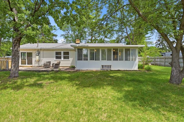 10050 Palm Street NW, Coon Rapids, MN 55433