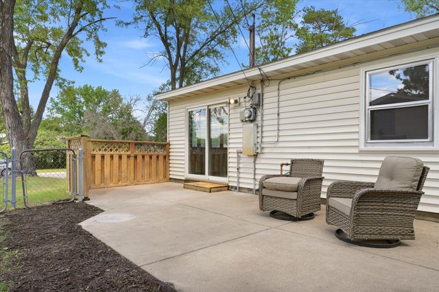10050 Palm Street NW, Coon Rapids, MN 55433